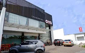 Oyo 379 Grand Mundu